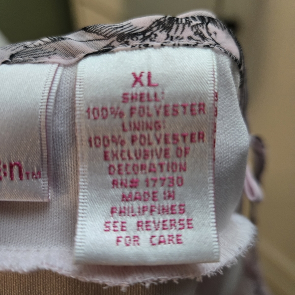 🔥 2/$9 or 3/$13 Xhilaration Pink Floral Ruffle Top - Picture 4 of 7